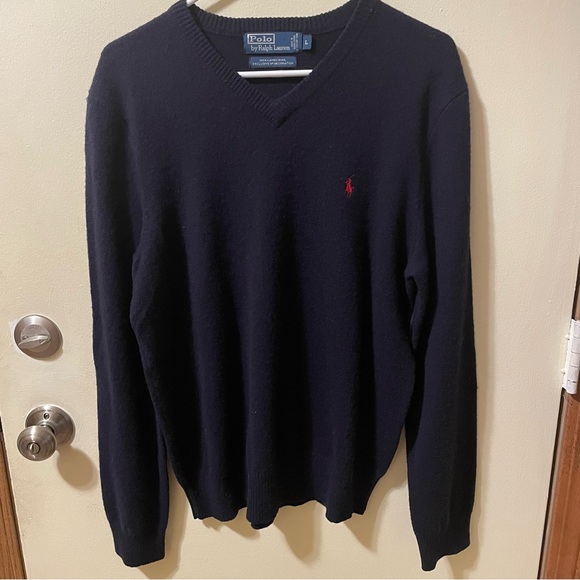 Ralph Lauren Men's Dark Blue V-Neck Sweater- wool - Picture 3 of 4